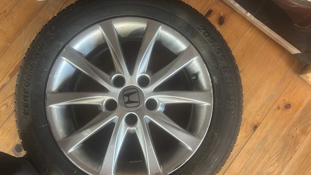 Гума с джанта Honda 205/55/16