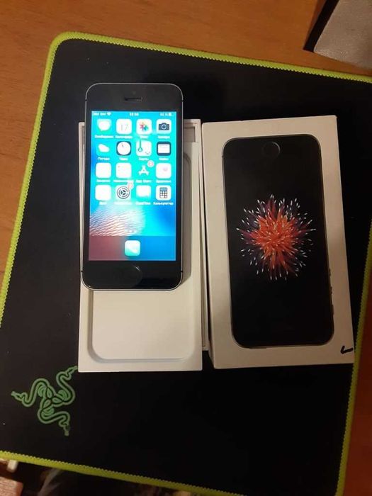 Iphone 5se 16Gb в отличном состоянии + коробка, зарядка, наушник