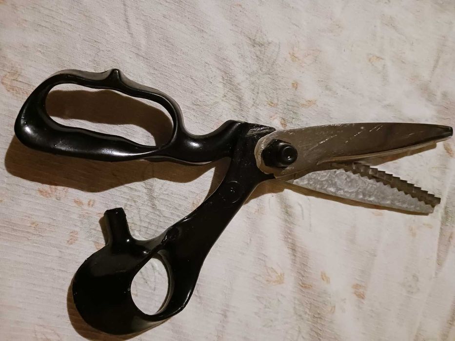 Руска шивашка ножица Зиг-заг.