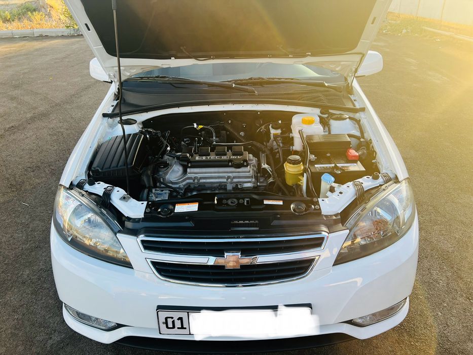 Продается Lacetti Gentra 3 позиция в отличном состоянии