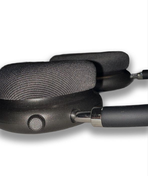 AirPods Max слушалки