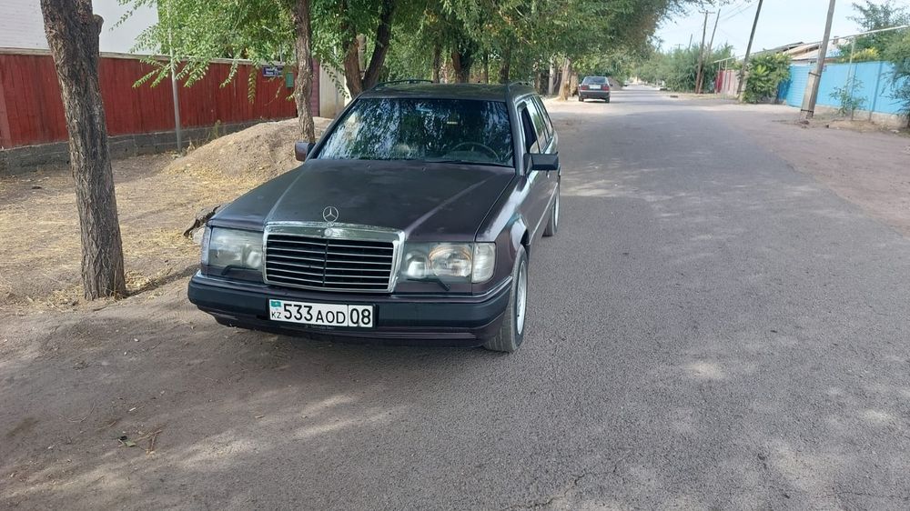 Срочно Продам Мерседес 1993 года