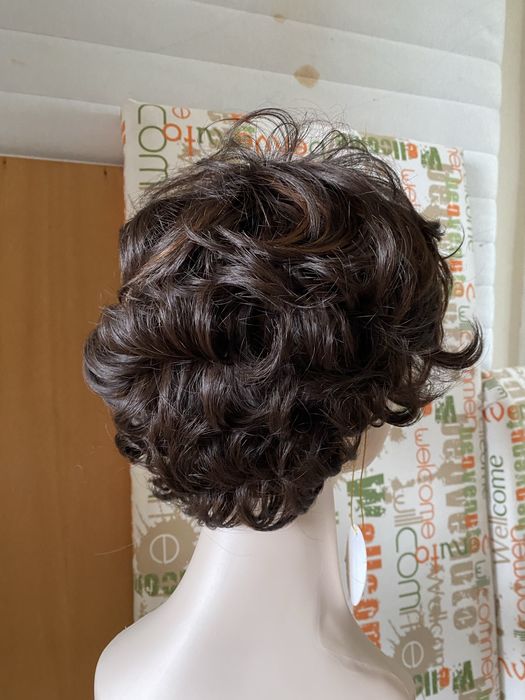 Peruca saten inchis aspect par natural doamne