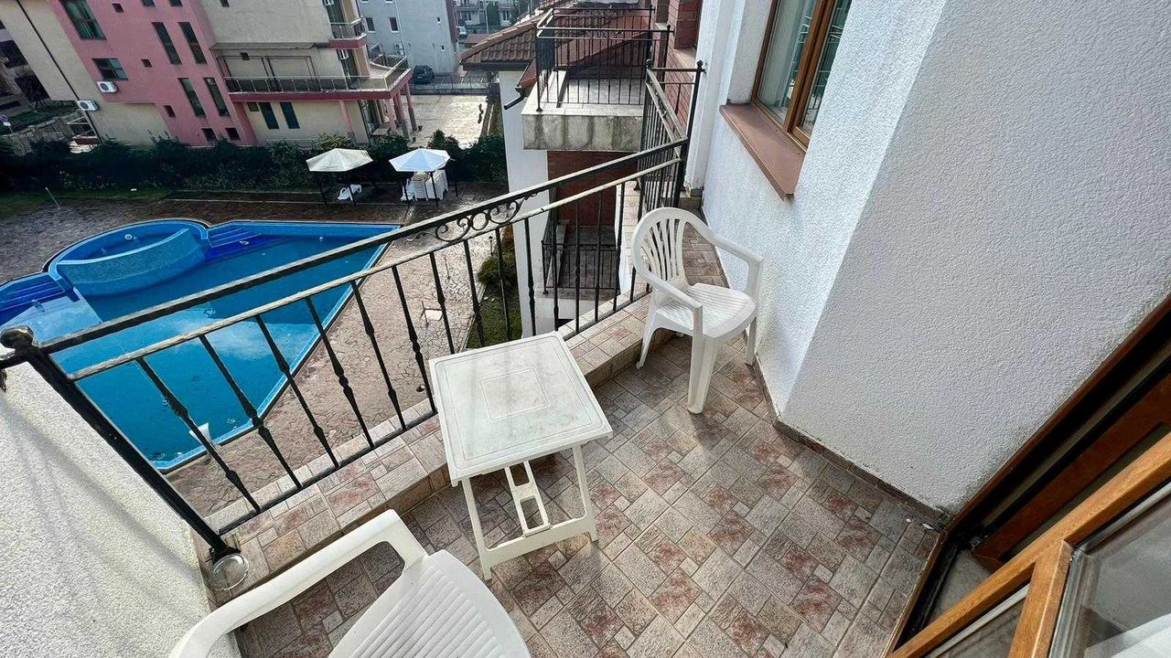 Дава се под наем Едностаен апартамент в Несебър - 60 кв.м за 350 € - Снимка #4