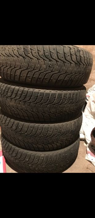 Комплек шин зимни