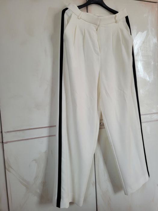 Нов Панталон Юнона