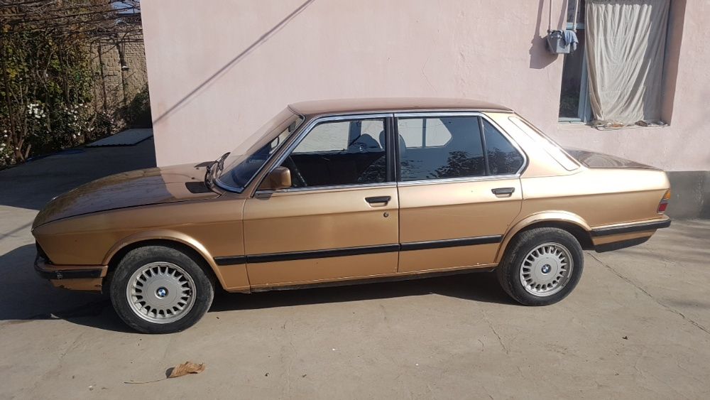 BMW 520 e28 1983год метан есть продаётся или обмен на матиз