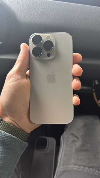 Vand Iphone 16 pro 256 gb