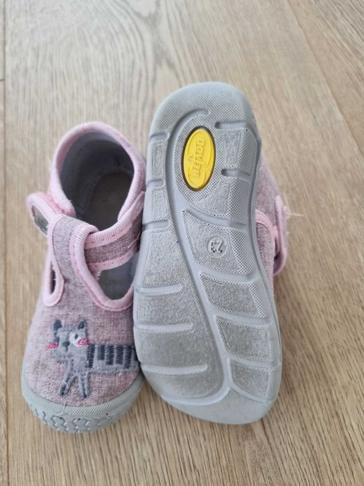 Пантофки за момиченце