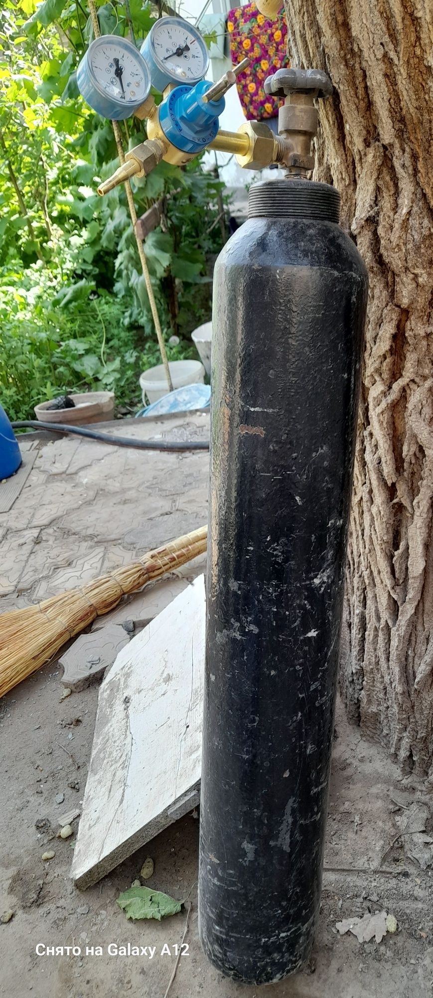 Газ балон сотилади.