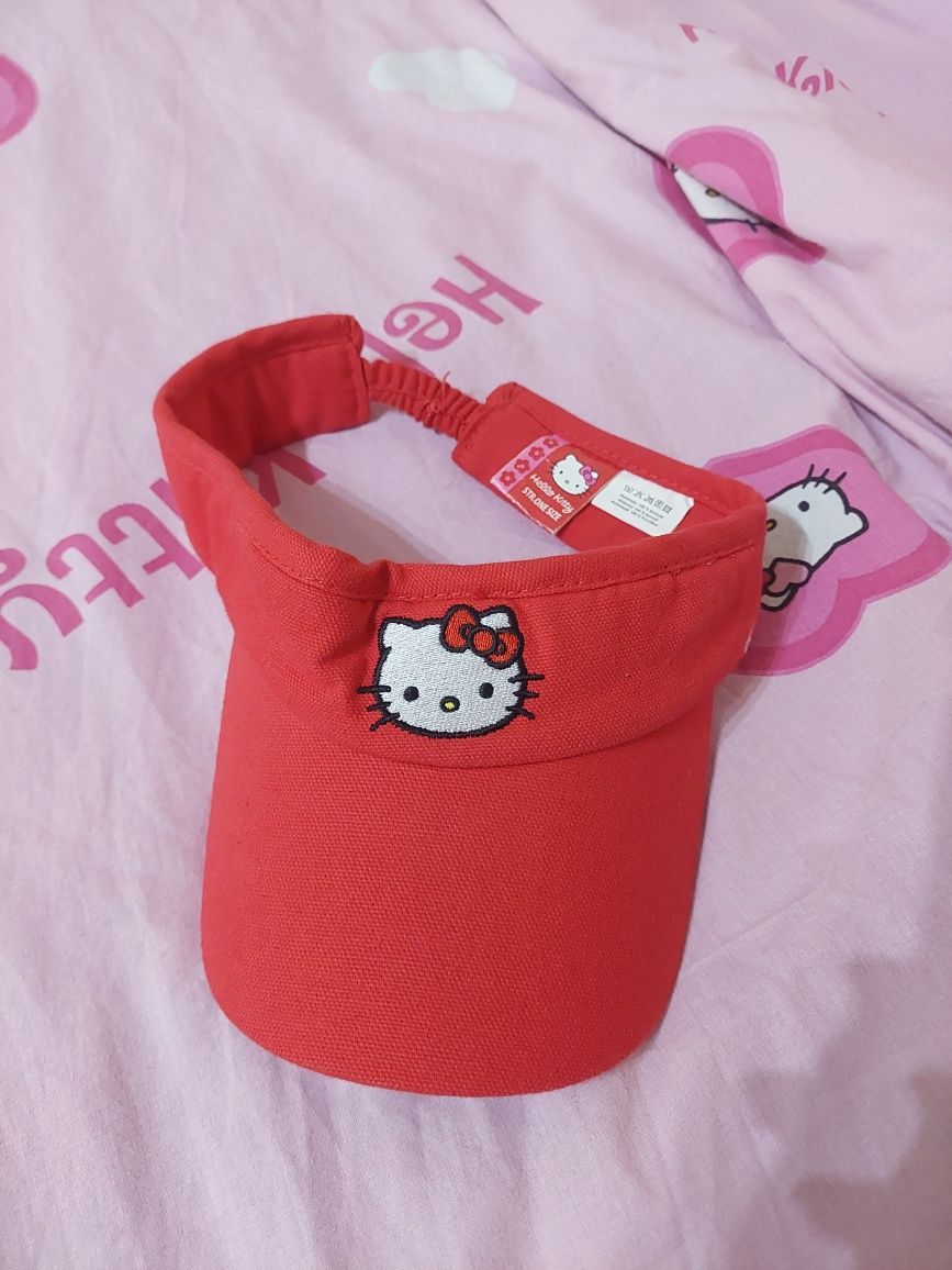 Детска шапка hello kitty