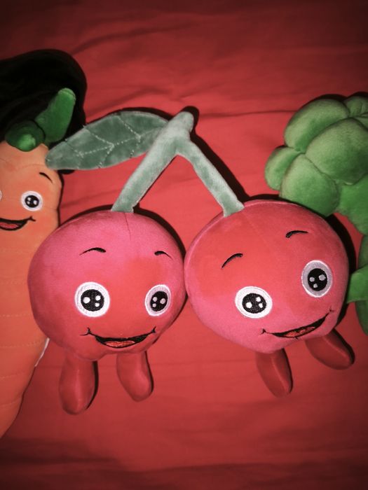 Lot 4 plusuri impecabile