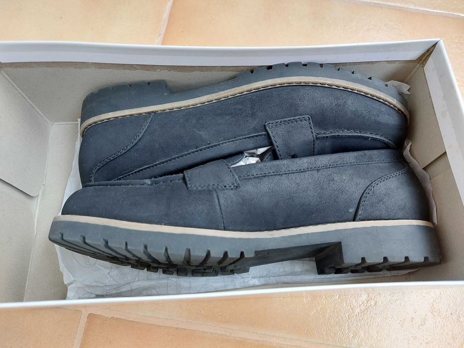 Pantofi-mocasini negri