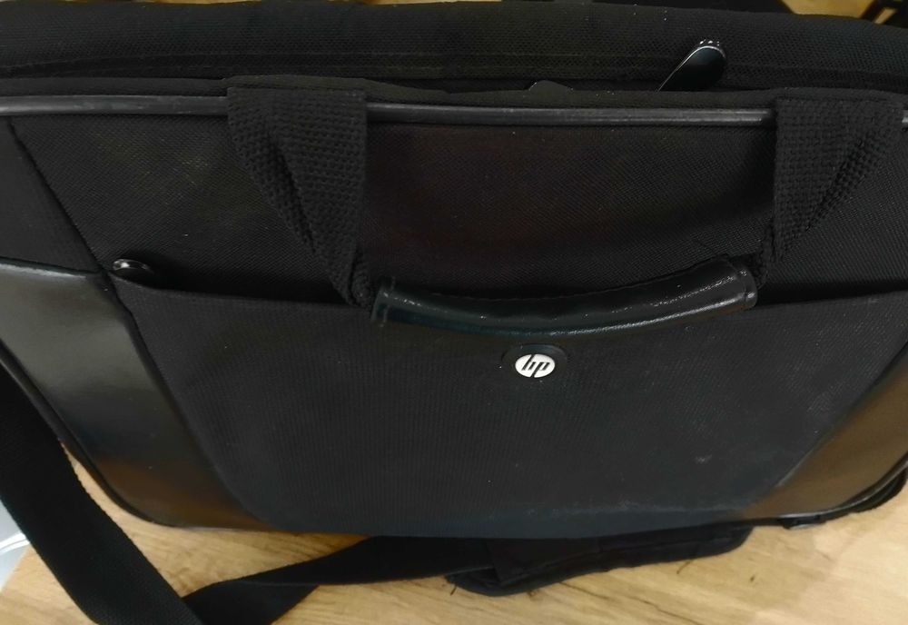 Чанта за лаптоп HP