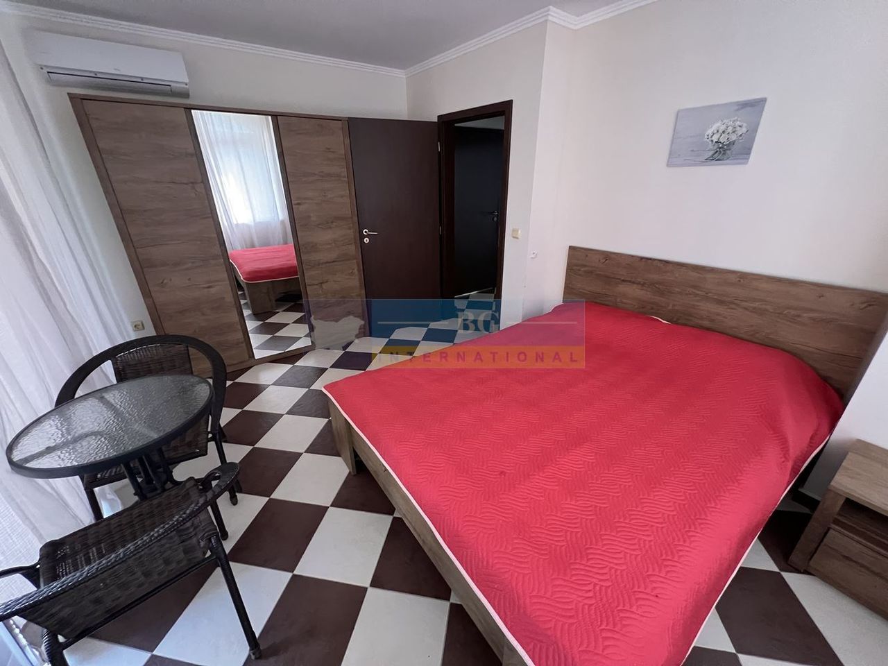 Продава се Двустаен апартамент в Созопол - 73 кв.м за 1316 €/кв.м - Снимка #6