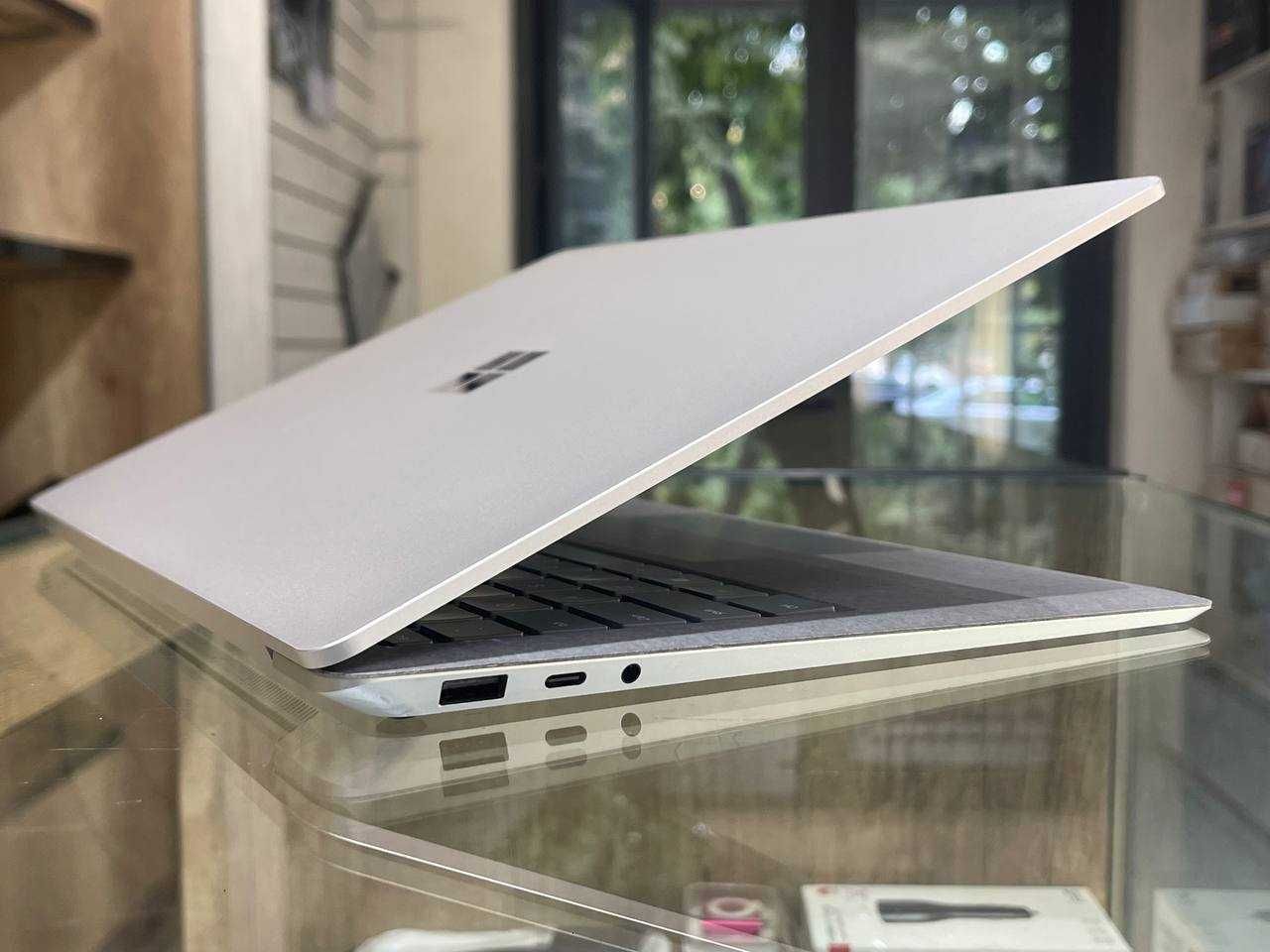 Microsoft Surface laptop 4 CORE i7-1185G7 ram 16 ssd 512 сенсорный