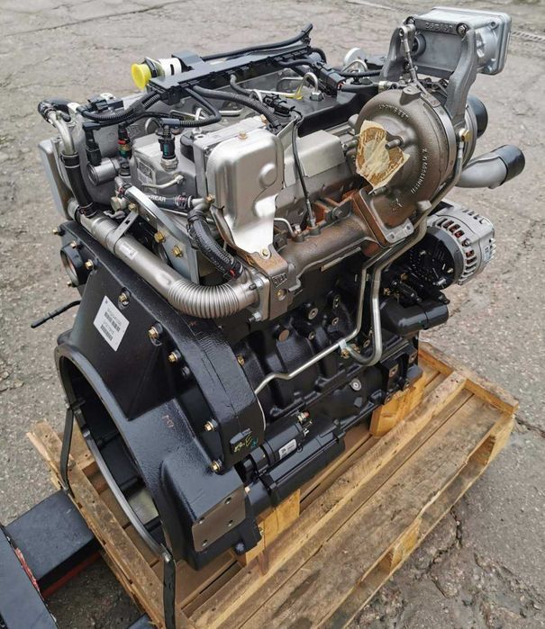 motor buldoexcavator jcb