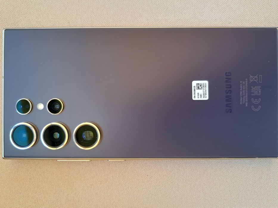 Продавам Самсунг S 24 Ultra