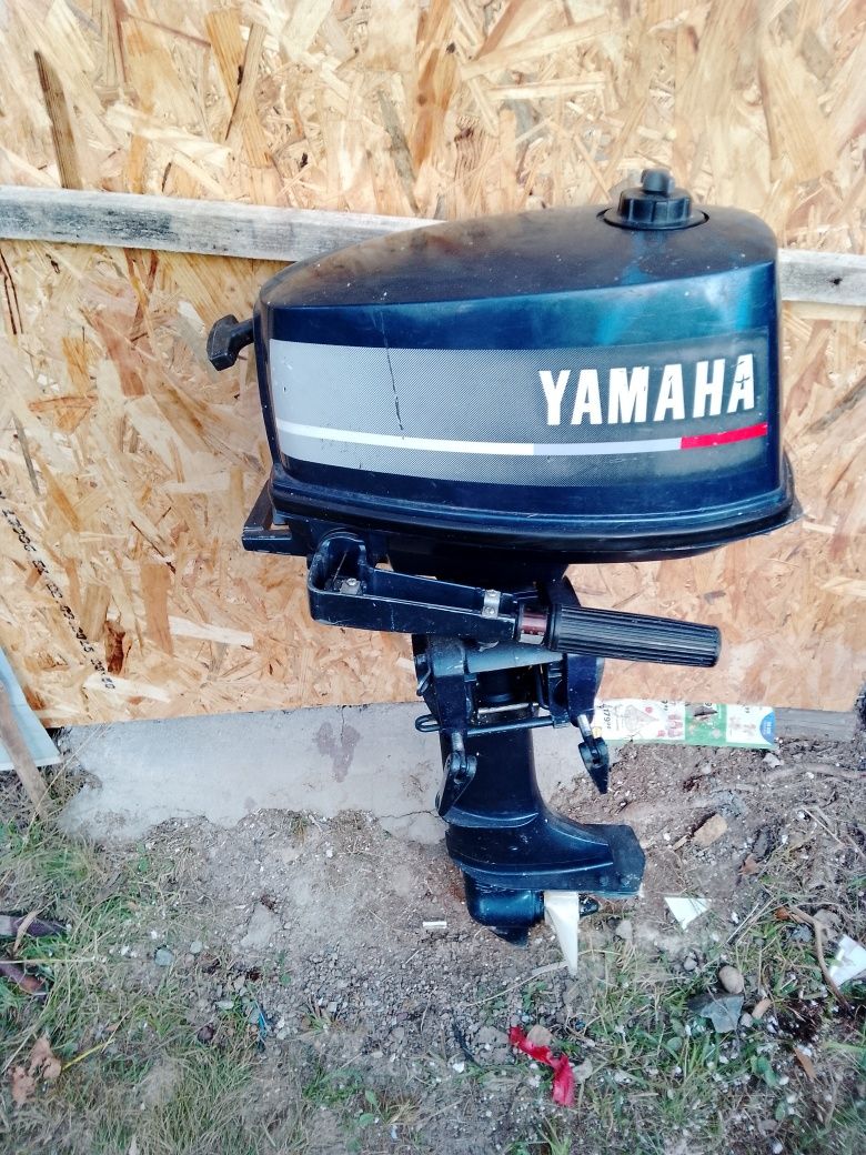 Barca pneumatica cu motor Yamaha 4hpa