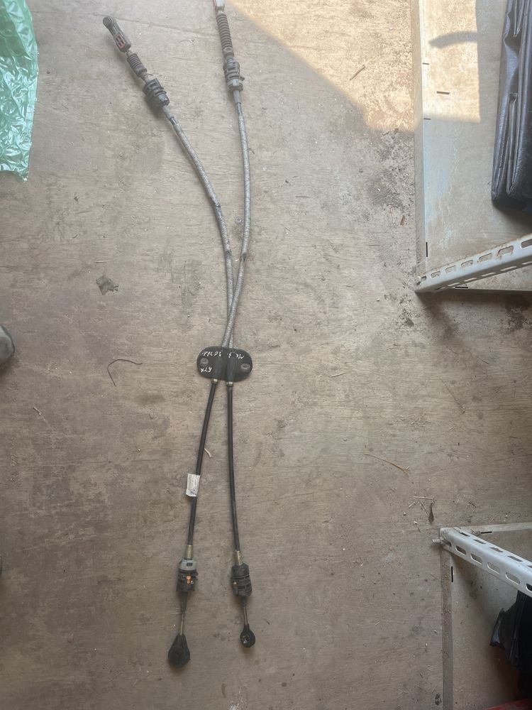 Cablu cabluri timonerie Ford Mondeo mk3 2.0 tdci 5 trepte dezmembrari