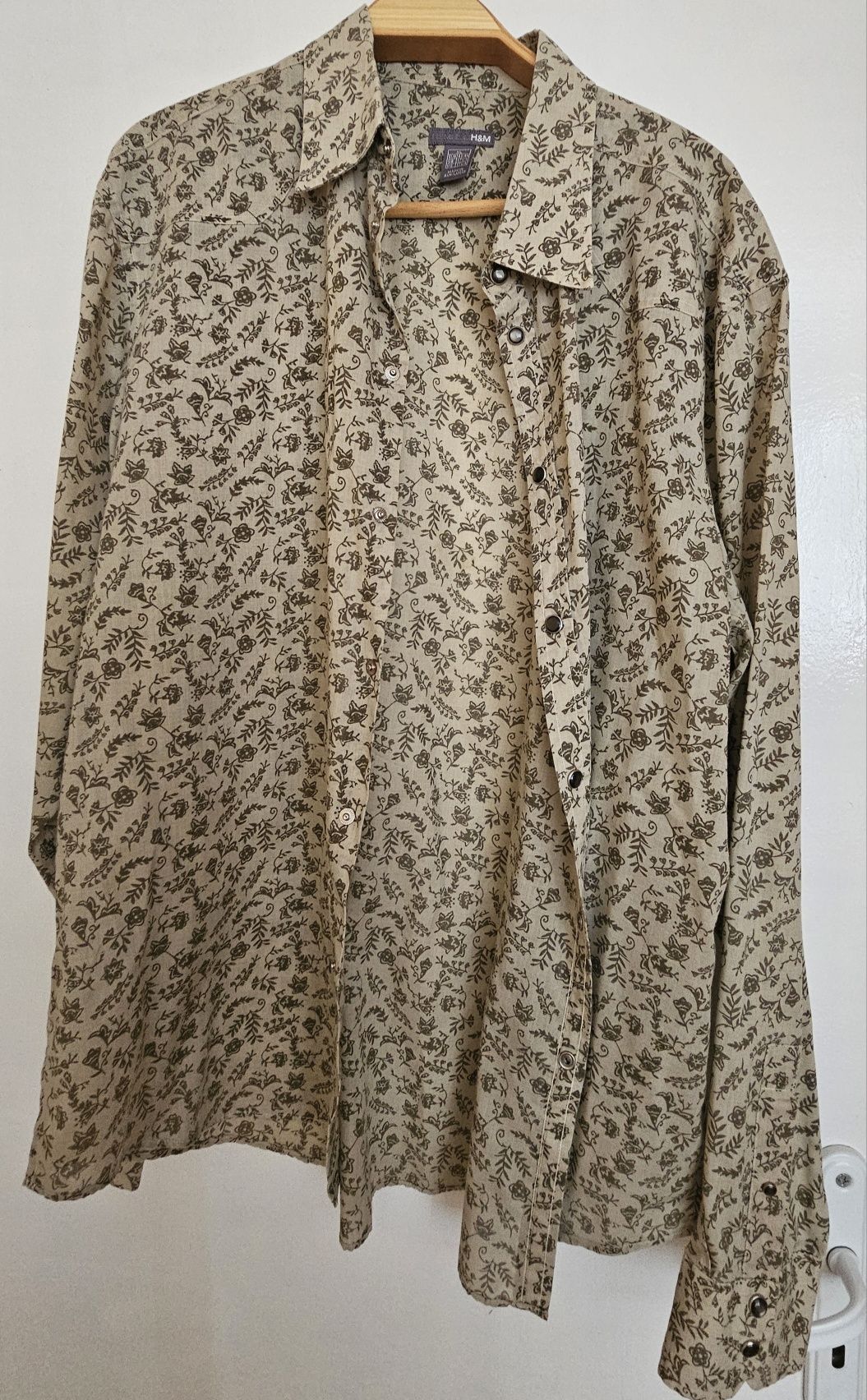 Мъжки ризи, размер L , XL