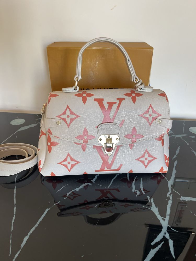 Дамска чанта Louis Vuitton