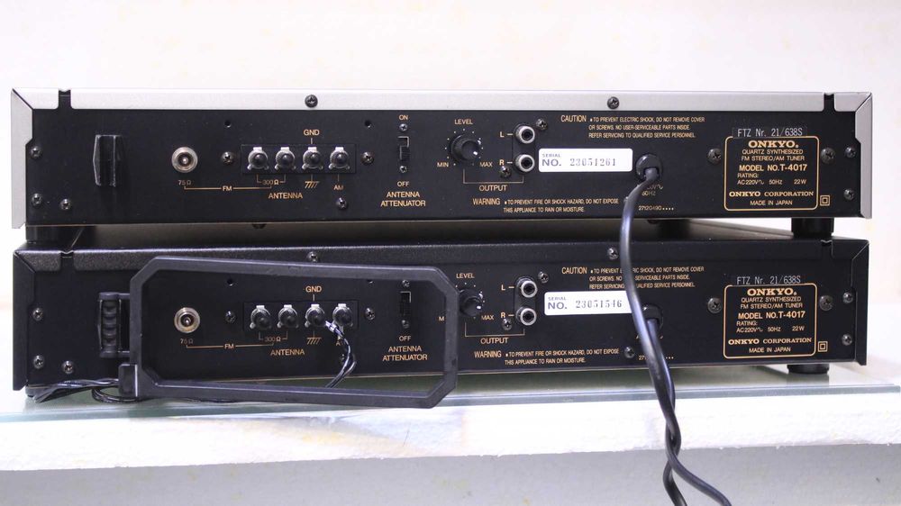 Tuner Onkyo Integra T-4017,black/silver(Japonia).