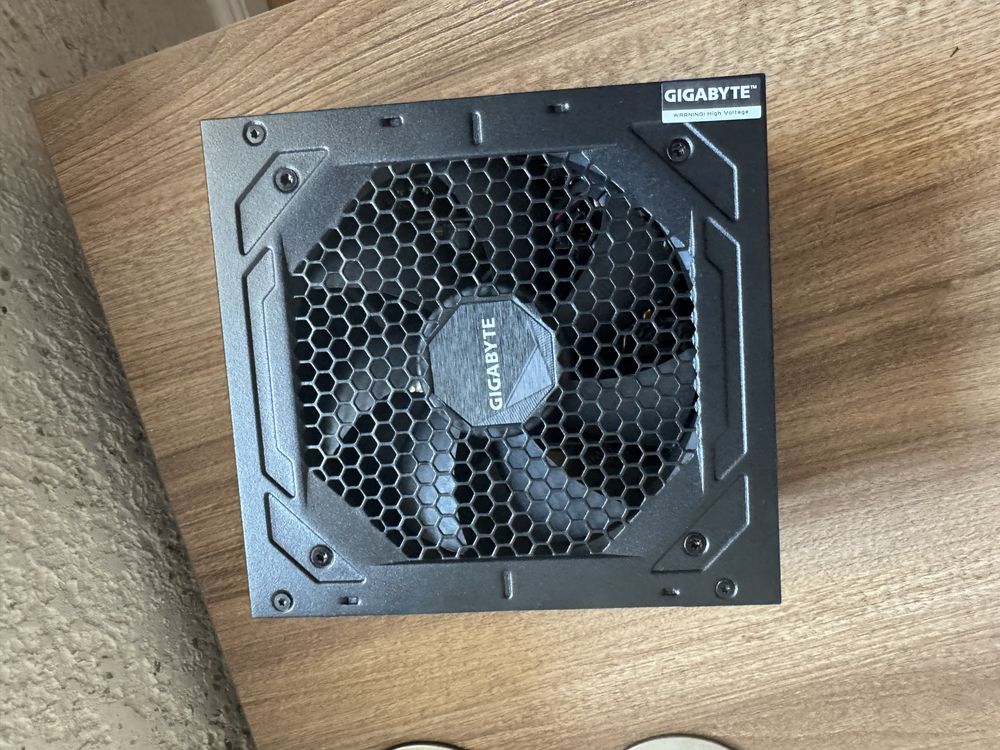 Vand sursa GIGABYTE UD850GM, 80+ Gold, 850W