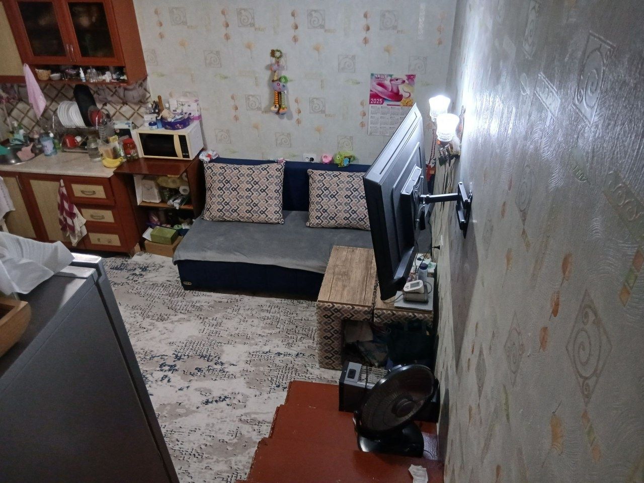 Продаётся квартиру  1 комнатная.