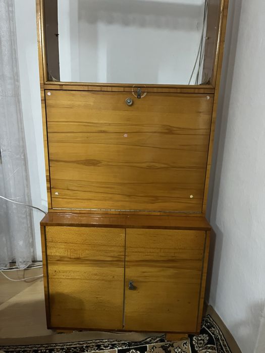 Dulap din lemn cu 4 rafturi