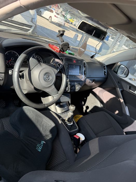 volkswagen  tiguan 4X4