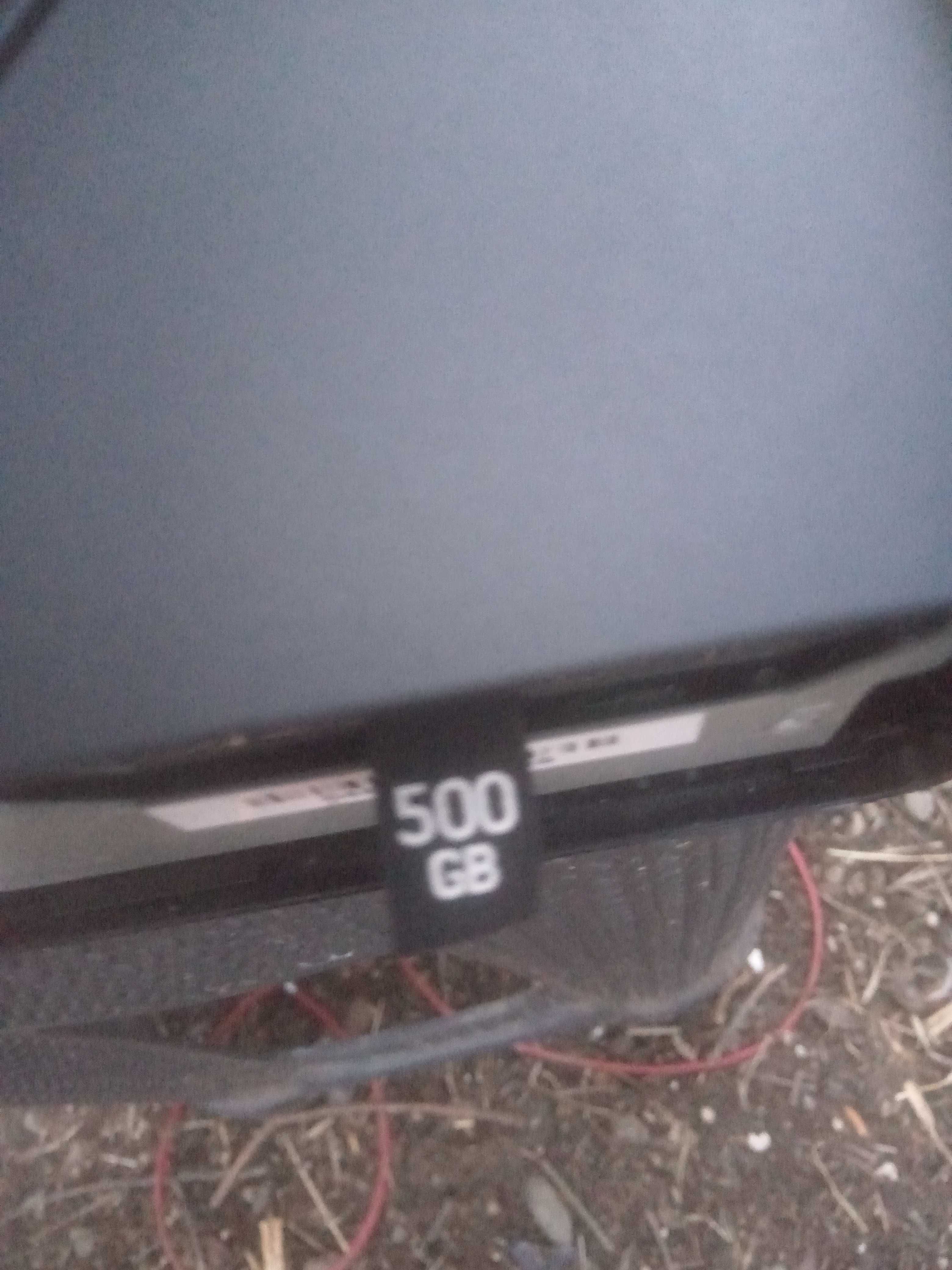 Xbox 360s+controler și un joc