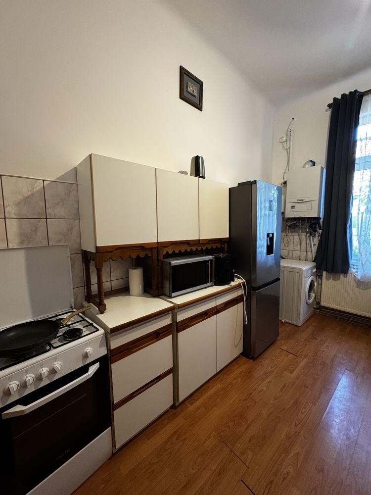 Apartament la curte P-ța Mihai Viteazul