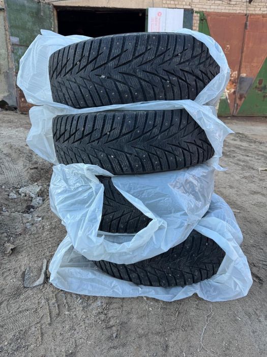 Продам резину зима R18/60/235