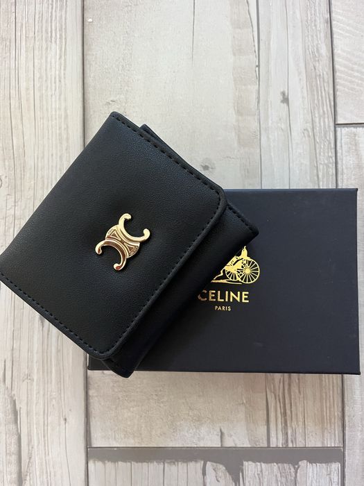 Дамски портмонета Guess Miu Miu Celine