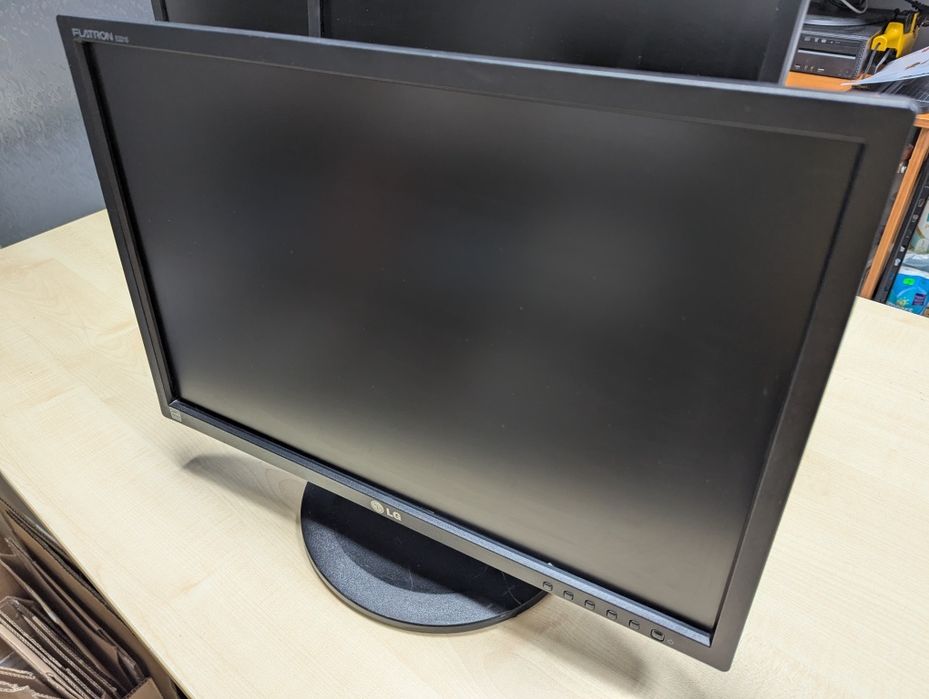 Monitoare LG Flatron E2210PM, 22” – perfecte pentru birou