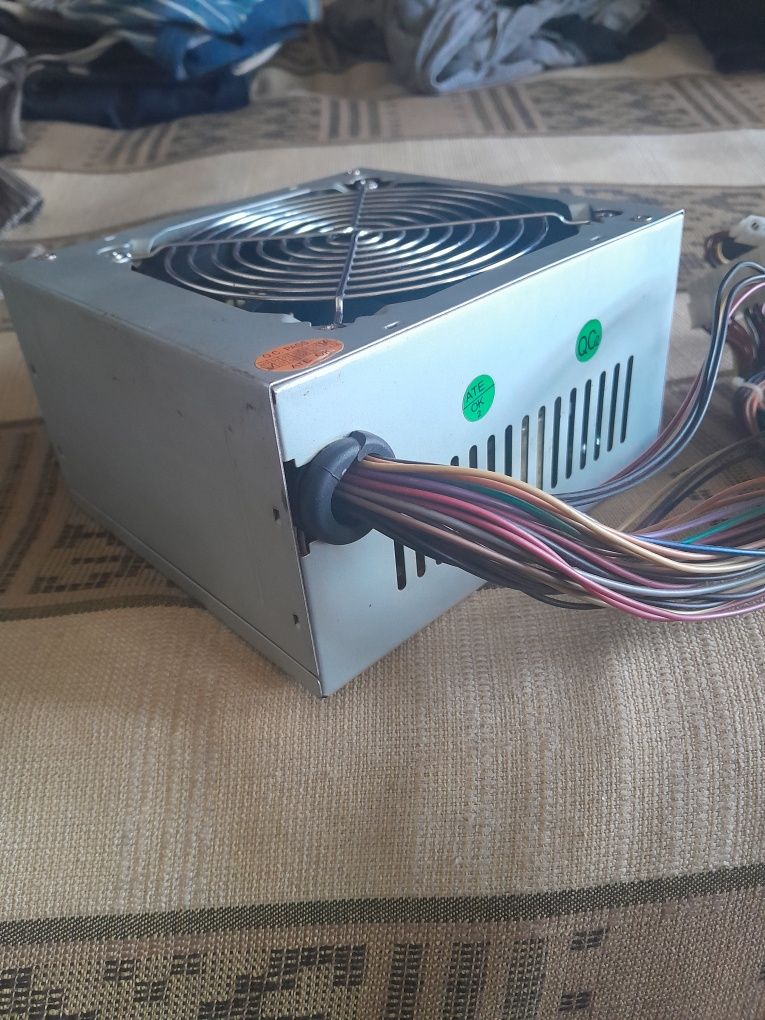 Блок питания для компьютера 400W Crown 2 Sata 3 Ide