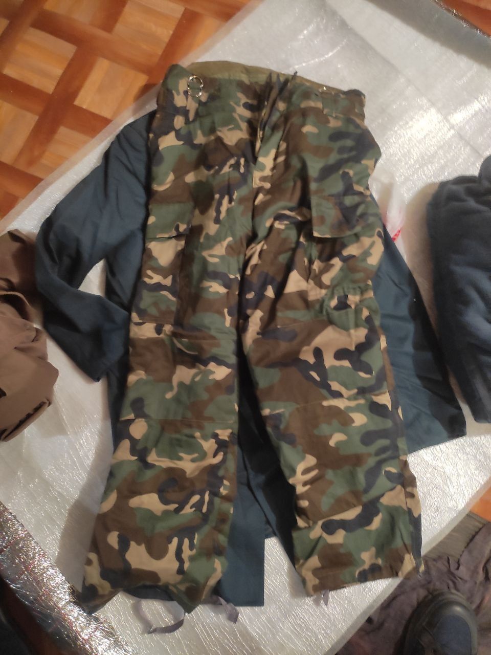 Продам или обменяю военную одежду.