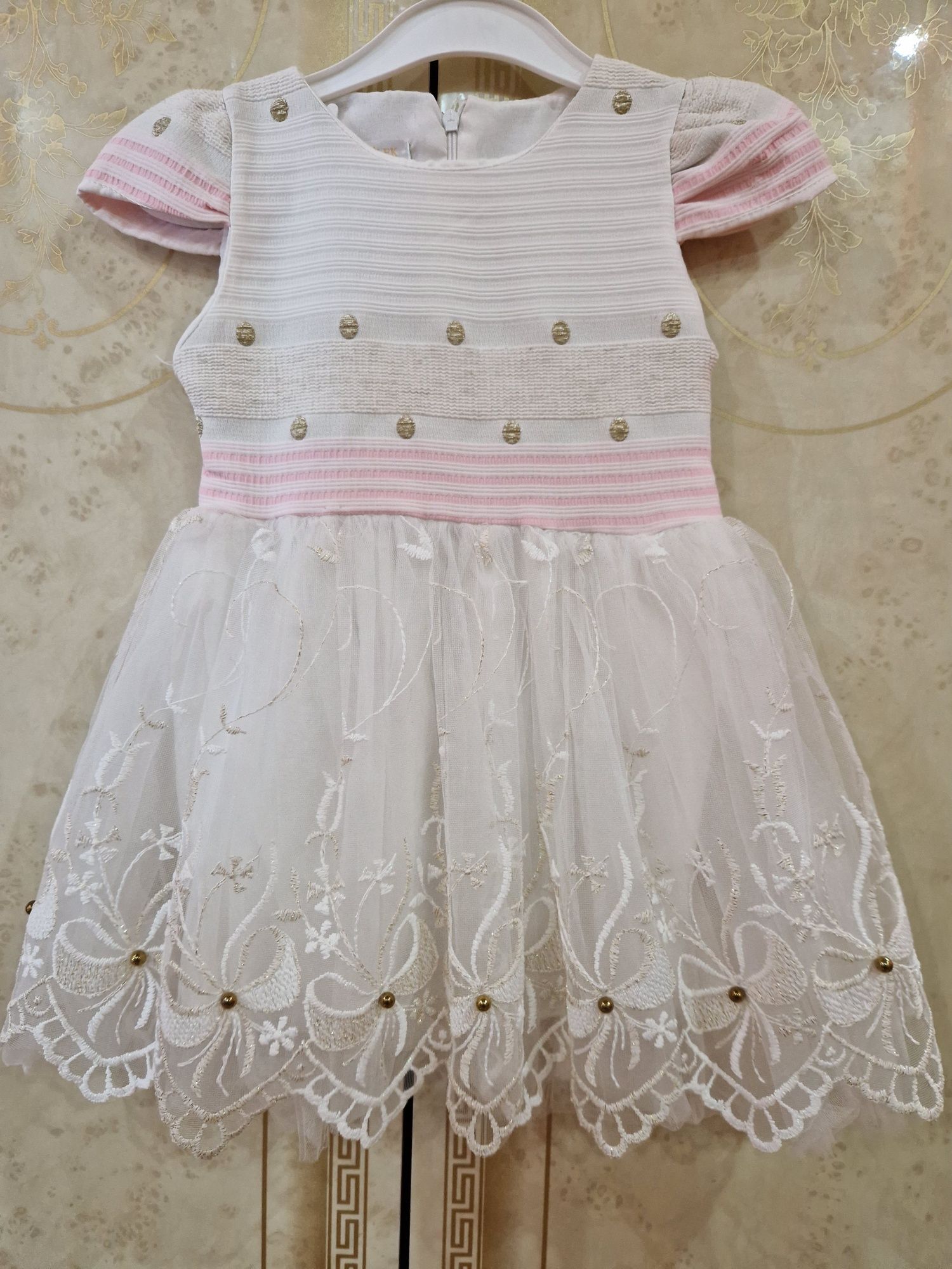 Rochie superba pt 4-5 ani