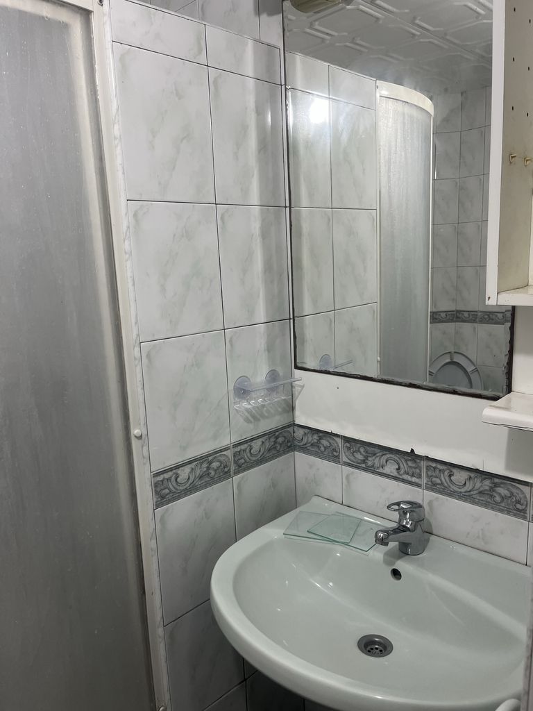 Дава се под наем Тристаен апартамент в Варна, Колхозен пазар - 85 кв.м за 510 € - Снимка #8