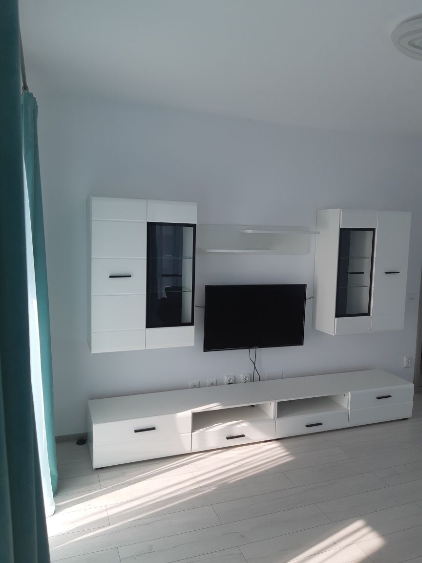 Inchiriez apartament 2 camere City resident