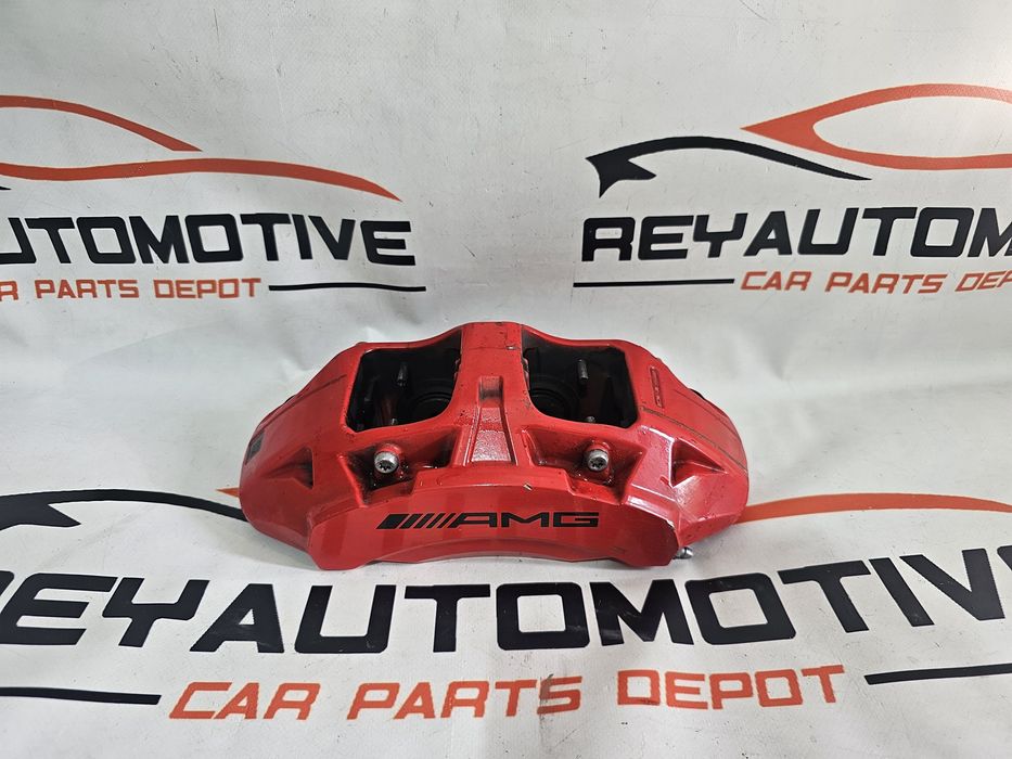 Etrier stanga fata Mercedes A Class W177 AMG / CLA AMG cod 20D40303