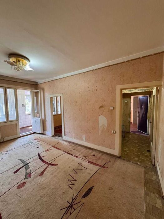 Юнусабад 4, 2в3/3/4 Продаётся квартира торец