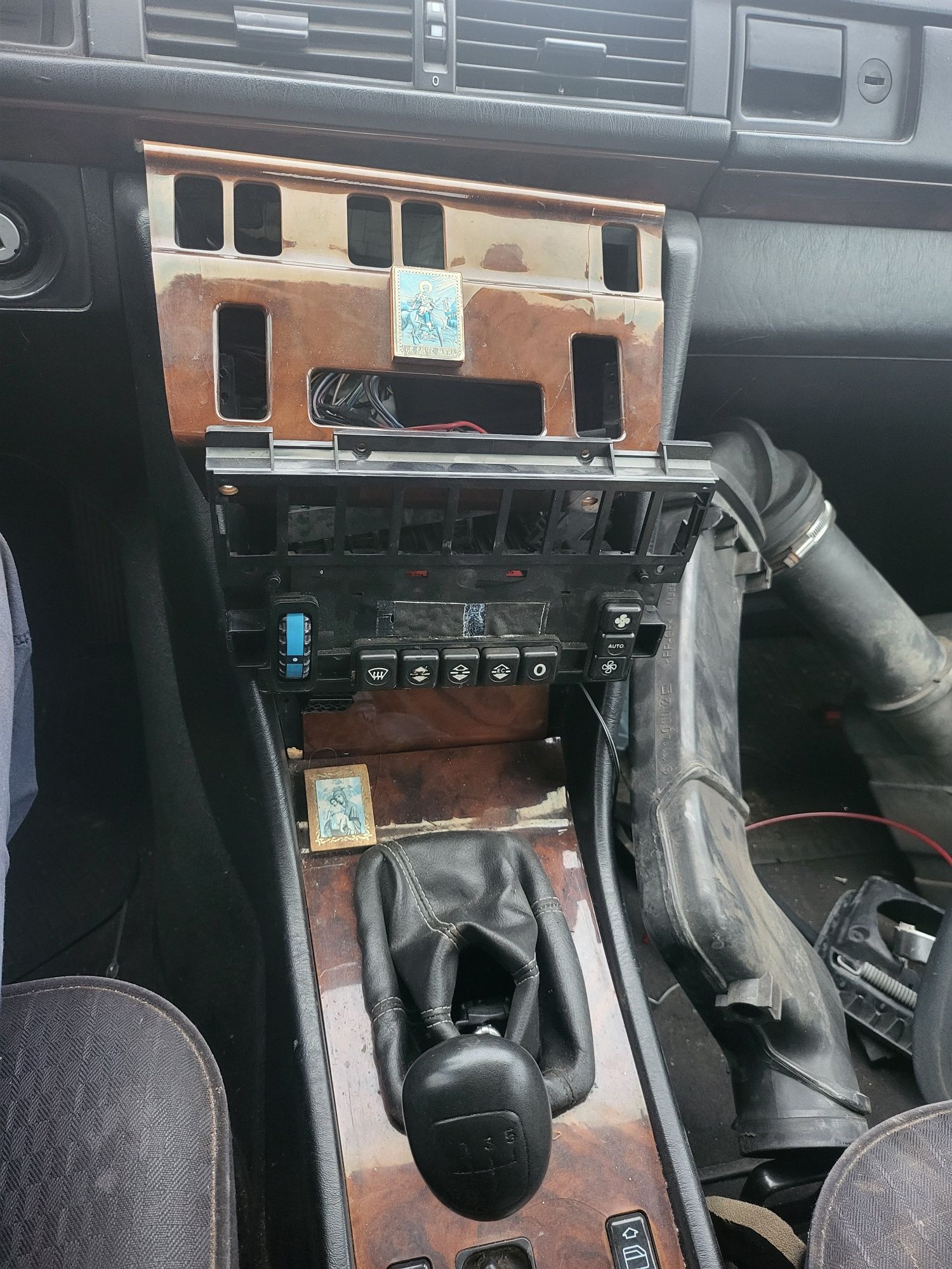 Мерцедес 124 200E. НА ЧАСТИ