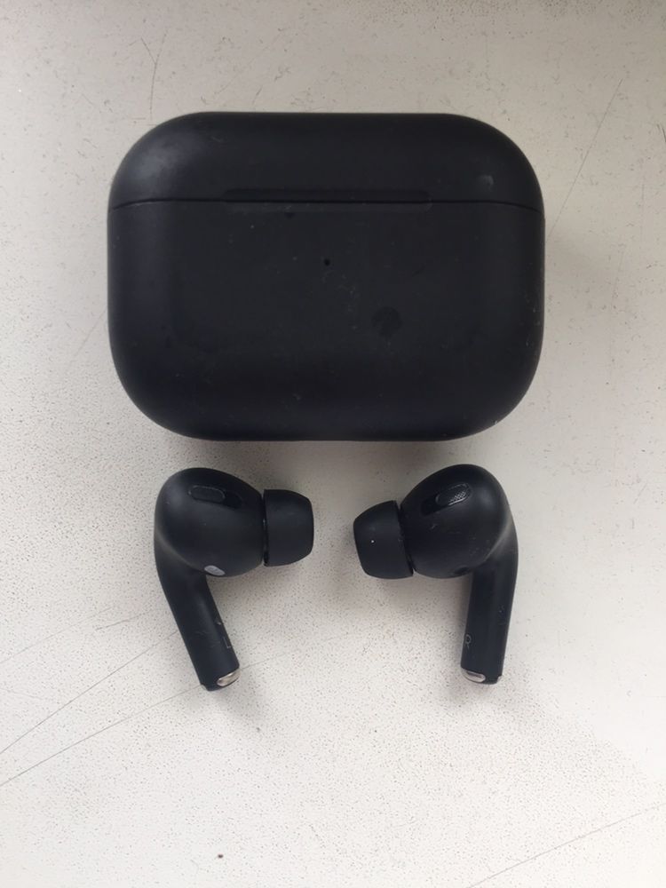 продам Airpods pro