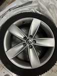 Алуминиеви джанти със зимни гуми VW 17 5x100