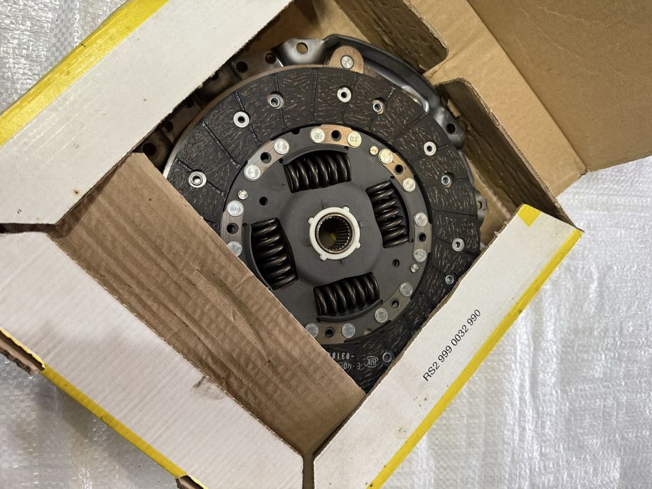 Чисто нов съединител LUK