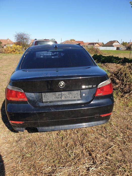 Dezmembrez/bmw 525d e60