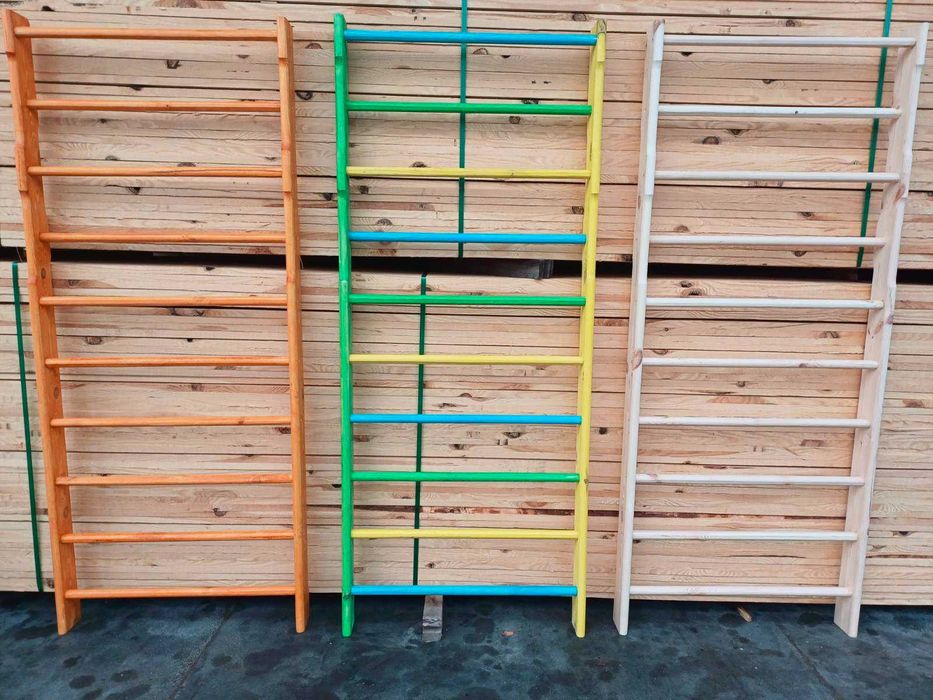 Дървена шведска стена