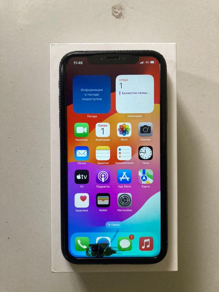 Продам iPhone XR